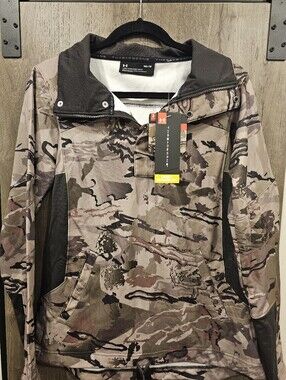 Under Armour Womens Camo Pullover Jacket - Tan/Green Medium